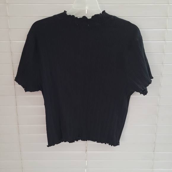 black top - Picture 2 of 2